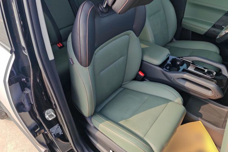 Used  03 2024 472km Four-Wheel Drive Long-Range Intelligent Advanced Version
