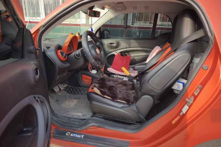 Used  fortwo 2015 1.0L 52 kW hardtop Dynamic version
