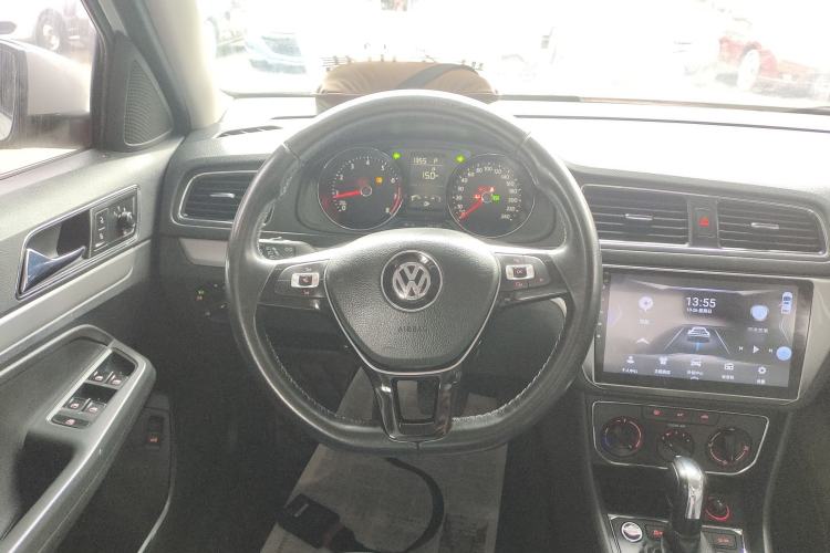 Used Volkswagen Lavida 2017 1.6L Automatic Comfort Edition
