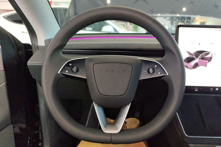 Used Tesla Model Y 2025 Long-Range All-Wheel Drive First Edition
