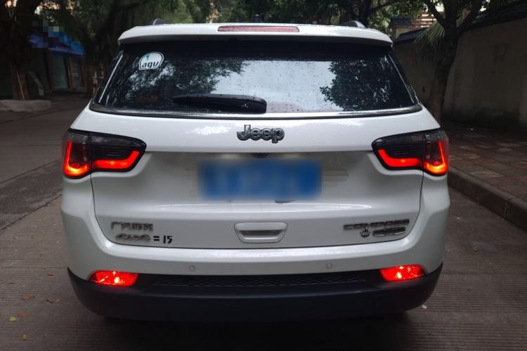 Used  Compass 2017 200T Automatic Family Edition
