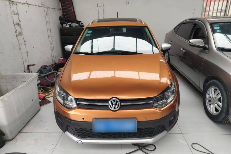 Used Volkswagen Polo 2014 1.6L Cross Polo Automatic
