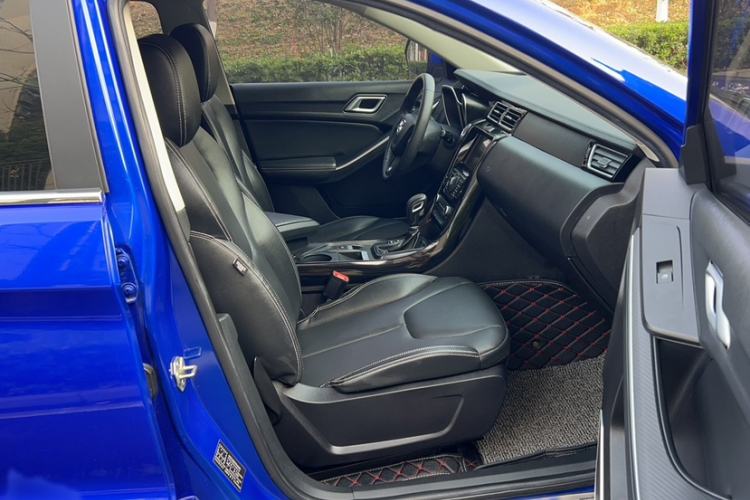 Used JMC Yusheng S330 2016 1.5L GTDi Automatic Two-Wheel Drive Prestige Edition
