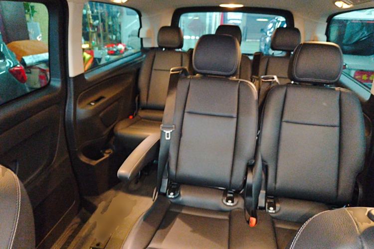 Used Mercedes-Benz Vito 2021 2.0T Elite Version 7 Seats