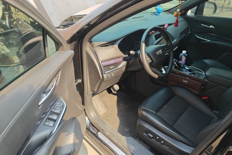 Used Cadillac XT4 2021 28T Two-Wheel Drive Tech Edition