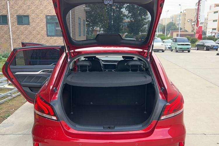 Used MG 6 2018 20T Manual Luxury Smart Connect Version China VI Standard
