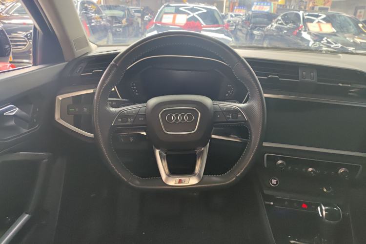 Used Audi Q3 Sportback 2020 40 TFSI Fashion Model
