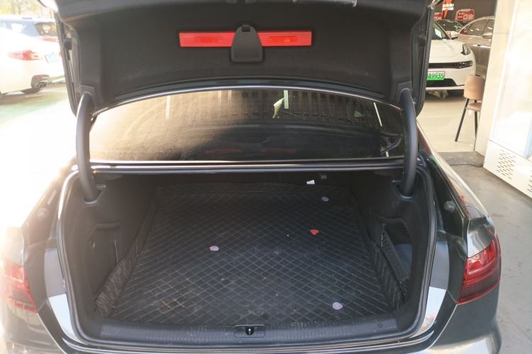 Used Audi A4L 2020 40 TFSI Luxury Dynamic Model