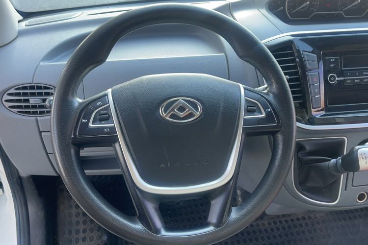 Used SAIC MAXUS Xintu V80 2021 2.0T Manual Classic City Delivery King Short Wheelbase Ultra-Low Roof 3-Seater
