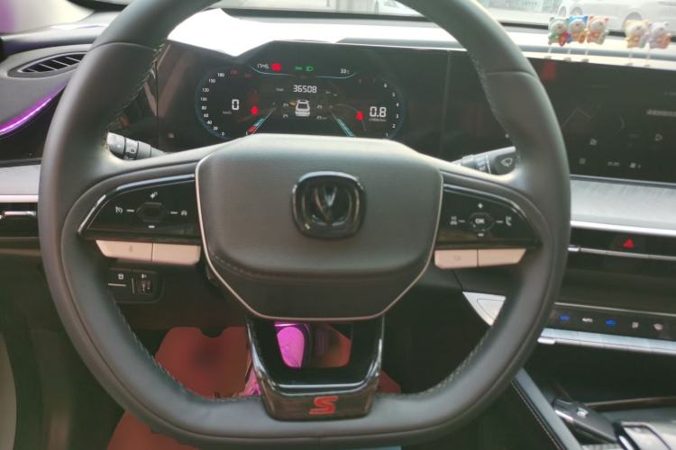 Used Changan Eado 2022 PLUS Blue Whale NE 1.4T GDI DCT Prestige Edition
