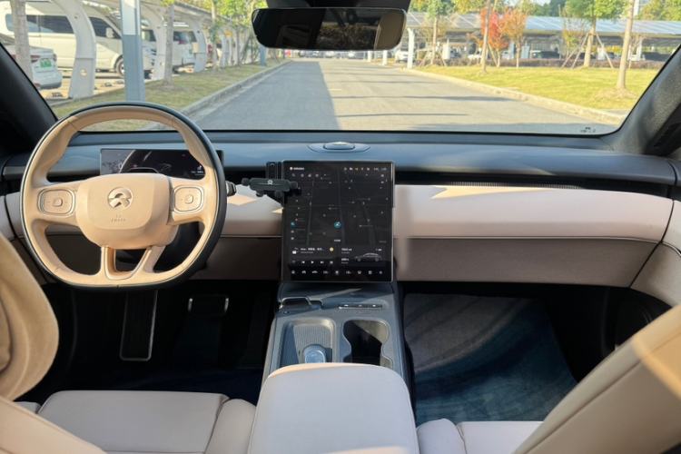 Used Nio ET5 2022 75 kWh