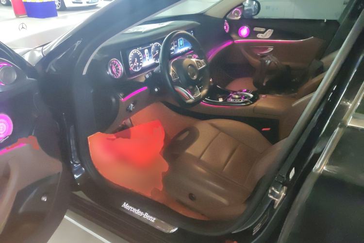 Used Mercedes-Benz E-Class 2016 E 300 L Sporty and Stylish Model
