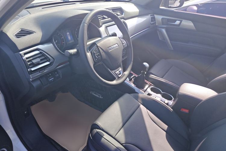 Used Haval H2 2017 Blue Label 1.5T Manual Two-Wheel Drive Elite Model