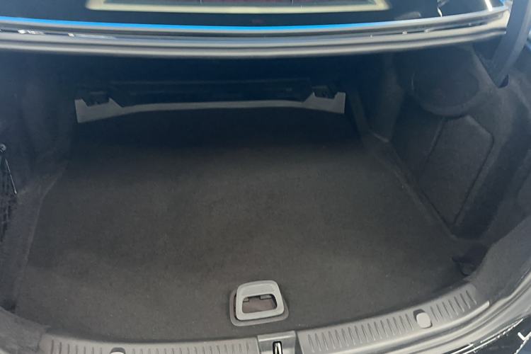 Used Mercedes-Benz E-Class 2022 Revised Version E 300 L Luxury Edition
