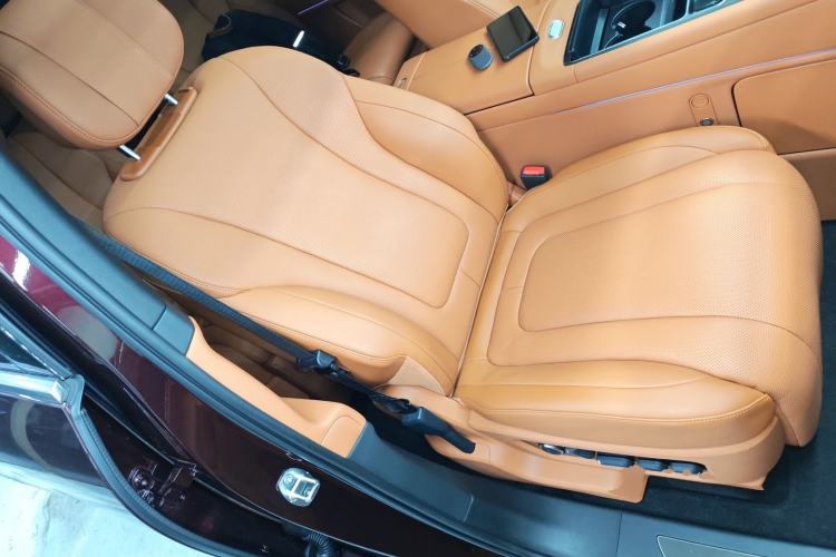 Used Hima AITO M9 2025 Extended-Range Ultra Version 52 kWh 6-Seater