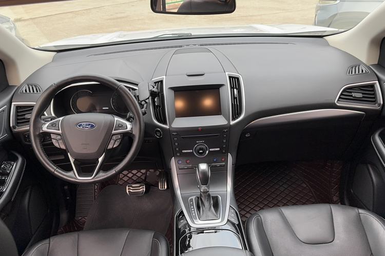 Used Ford Edge 2015 2.0T GTDi Four-Wheel Drive Prestige Model
