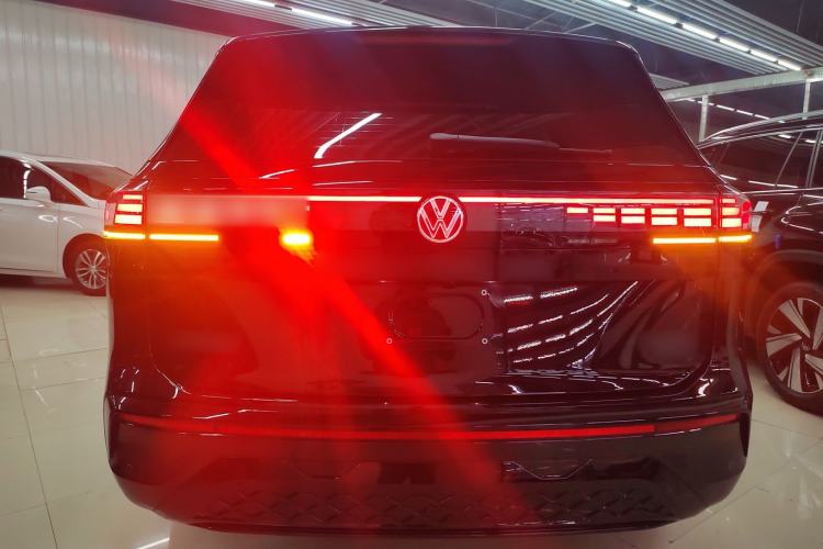 Used Volkswagen Teramont 2025 Tiguan Pro 450TSI 4Motion Crosswind Edition