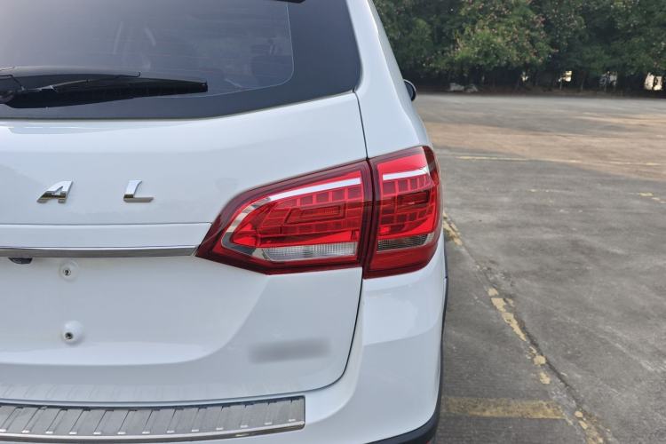 Used Haval H6 2018 Red-Label Sport Version 1.5T Manual Two-Wheel Drive Elite Model
