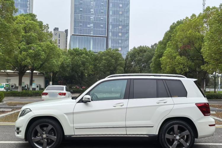 Used Mercedes-Benz GLK-Class 2013 GLK 300 4MATIC Dynamic Sunroof Model