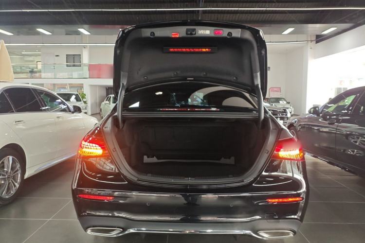 Used Mercedes-Benz E-Class 2023 Restyled E 300 L Sporty and Stylish Edition
