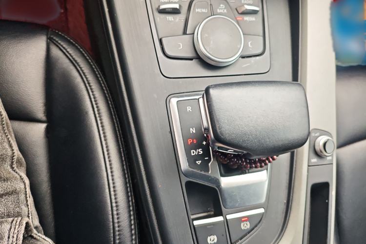 Used Audi A4L 2018 30th Anniversary Edition 30 TFSI Ambition Model