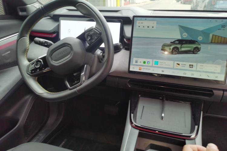 Used Lynk & Co 08 EM-P 2023 220km All-Wheel-Drive Performance Halo
