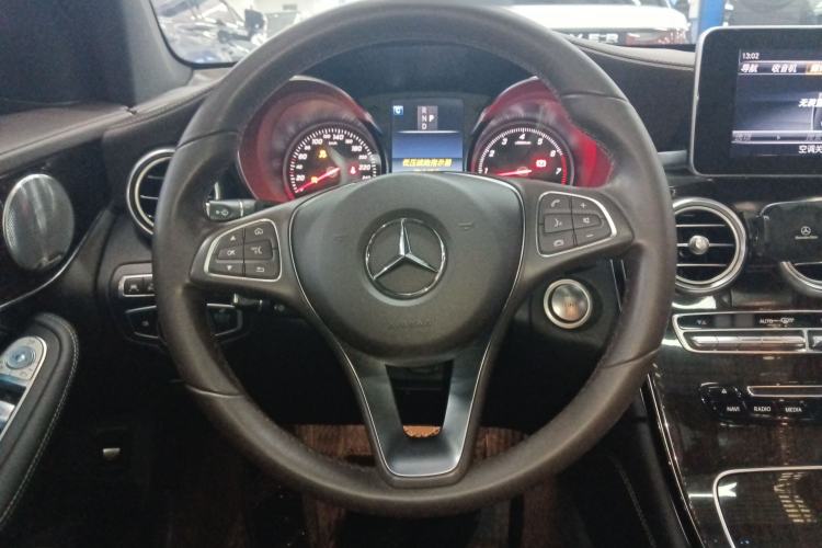 Used Mercedes-Benz GLC 2017 GLC 260 4MATIC Luxury Model
