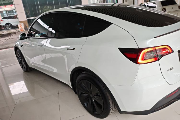 Used Tesla Model Y 2023 Rear-Wheel-Drive Version
