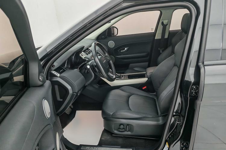 Used Land Rover Range Rover Evoque 2018 240 PS SE Smart Brilliance Edition
