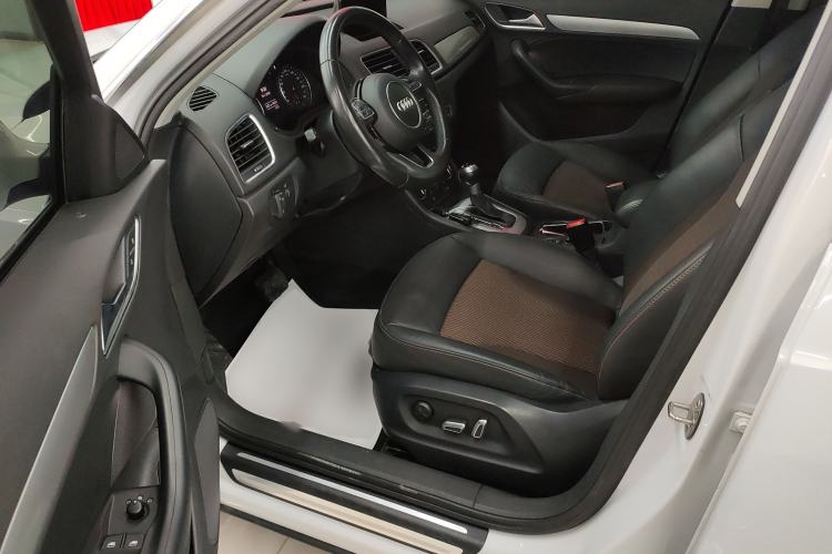 Used Audi Q3 2017 30 TFSI Fashion Model
