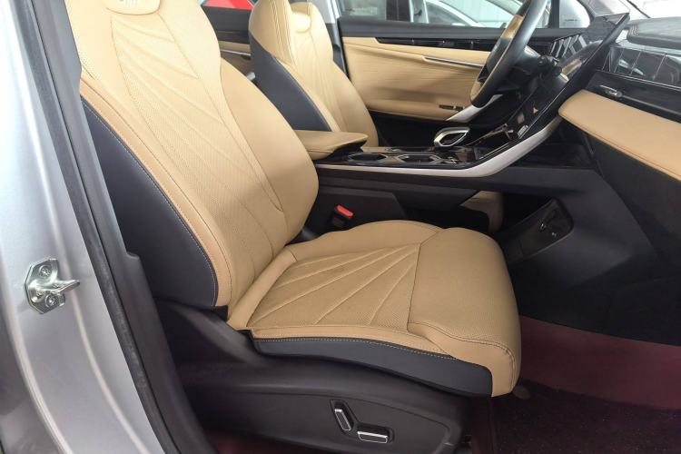 Used Geely Auto FX11 2023 1.5TD DCT Prestige Edition
