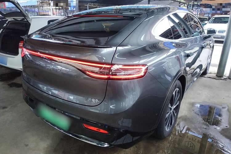 Used Hima Luxeed R7 2025 Range-Extended Version 251 km Max
