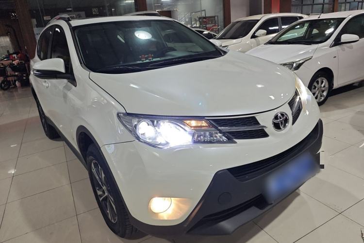 Used Toyota RAV4 2015 2.0L CVT Two-Wheel Drive Fashion Edition
