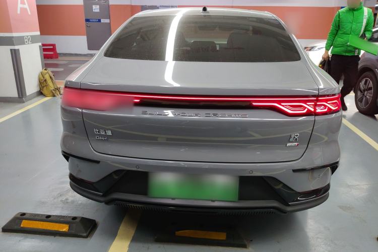 Used BYD Han 2025 DM-i Intelligent Driving Edition 125KM LiDAR Flagship Model
