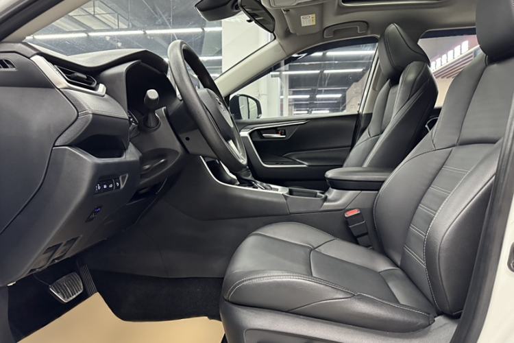 Used Toyota Wildlander 2020 2.0L CVT 4x4 Luxury Edition
