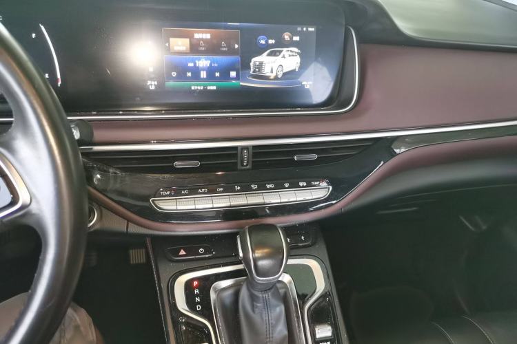 Used GAC Trumpchi M6 2021 PRO 270T DCT Luxury Edition
