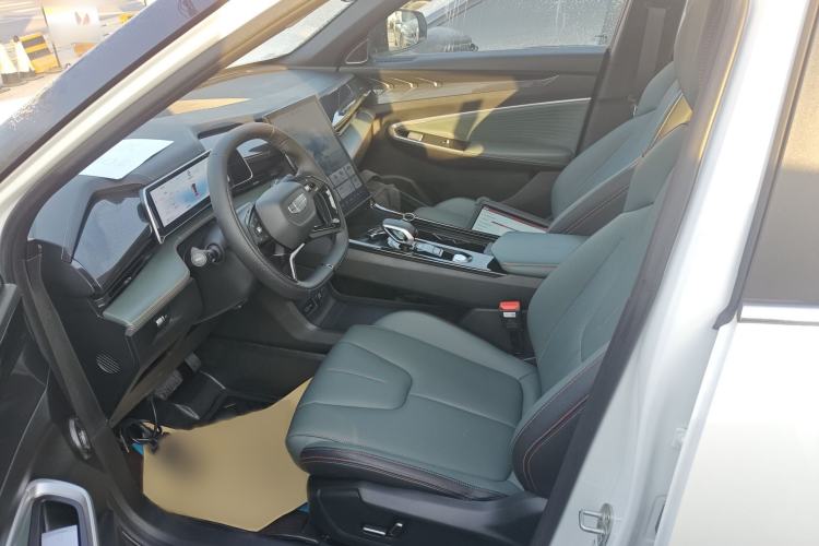 Used Geely Auto Emgrand X7 Sport 2024 1.5TD Smart Connect+