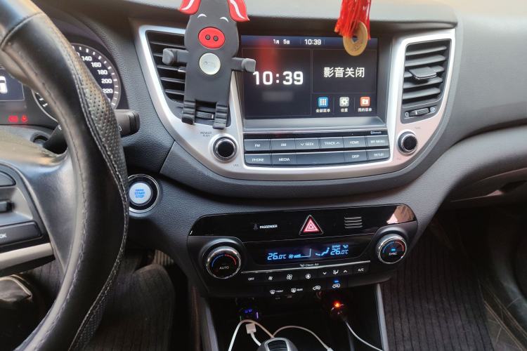 Used Hyundai Tucson 2015 1.6T Dual-Clutch Two-Wheel-Drive Smart Model
