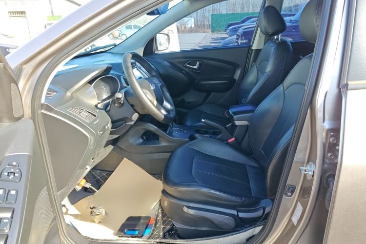 Used Hyundai ix35 2013 2.0L Automatic Two-Wheel Drive Smart GLS China IV Standard
