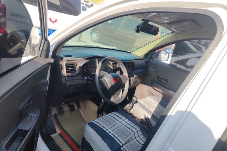 Used Wuling Hongguang V 2022 1.5L Jingqu Edition Electric-Assist LAR
