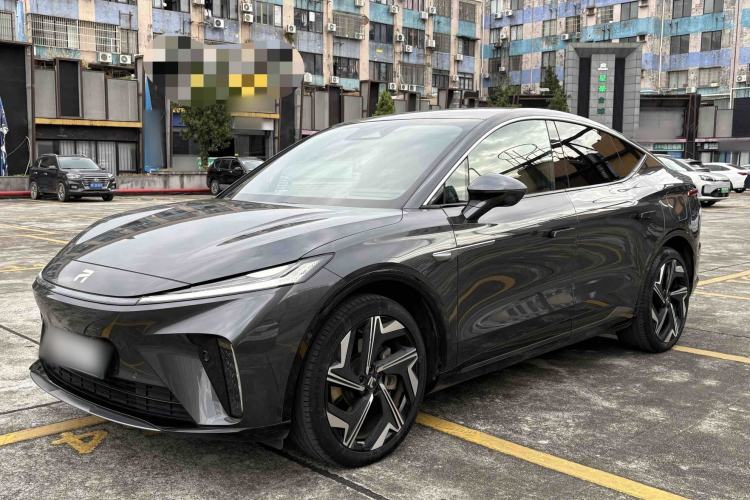 Used  R7 2023 Rear-Drive Screen King Edition
