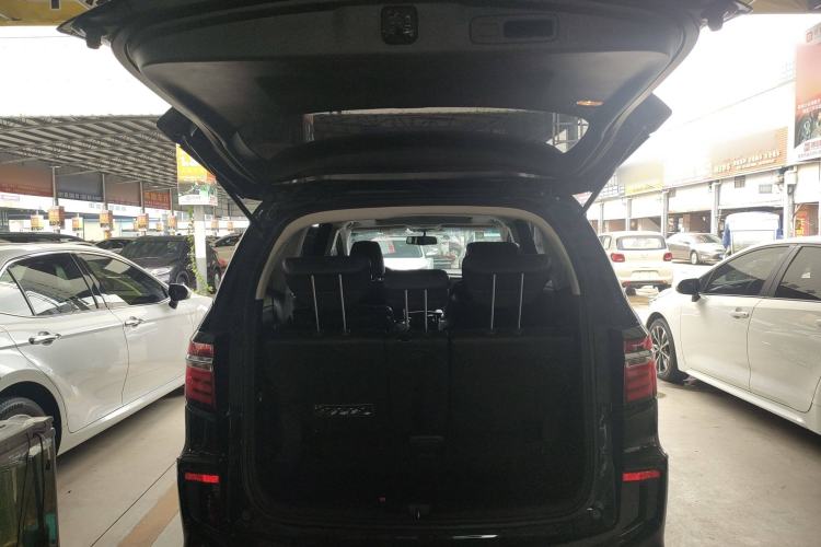 Used Honda Elysion 2016 2.4L Luxury Edition
