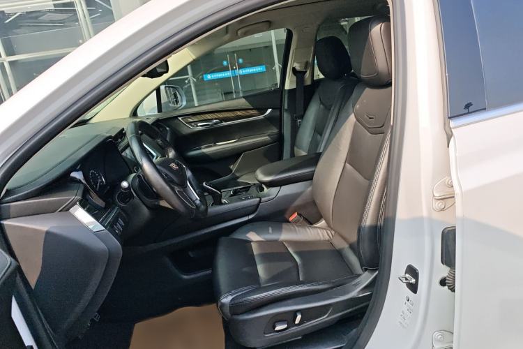 Used Cadillac XT5 2018 25T Luxury Model