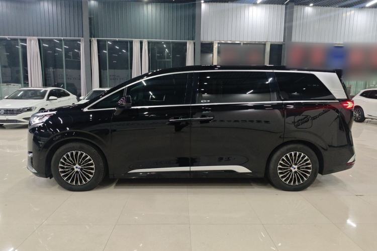 Used Denza D9 2024 DM-i 980 Four-Wheel Drive Prestige Model
