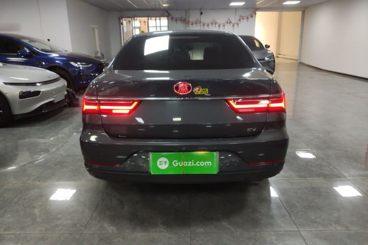 Used BYD Qin New Energy 2019 High-Range Deluxe Model
