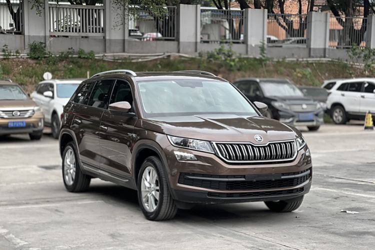 Used Skoda Kodiaq 2018 Facelifted TSI330 5-Seater Two-Wheel-Drive Comfort Edition
