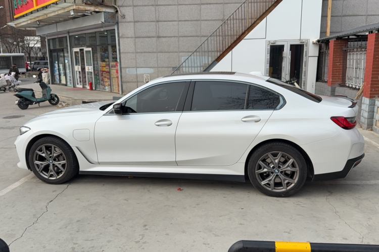 Used BMW i3 2022 eDrive 35 L
