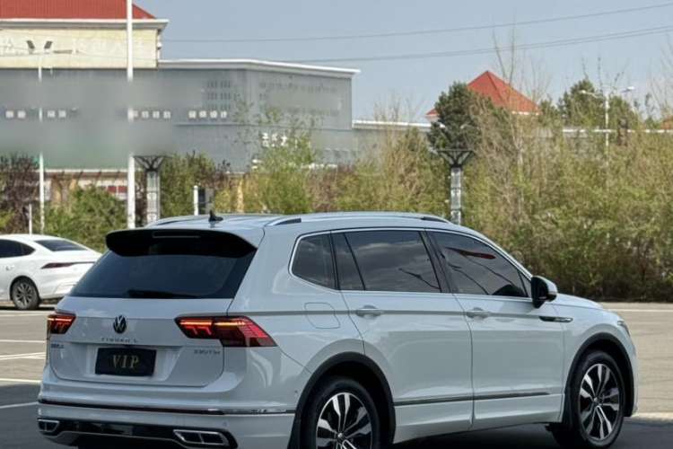 Used Volkswagen Tiguan L 2022 330TSI Automatic Two-Wheel Drive R-Line Enhanced Edition
