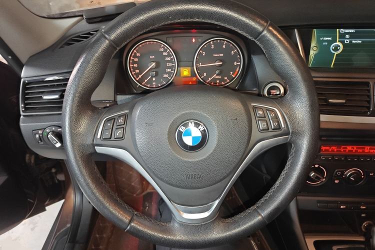 Used BMW X1 2014 sDrive18i Fashion Model