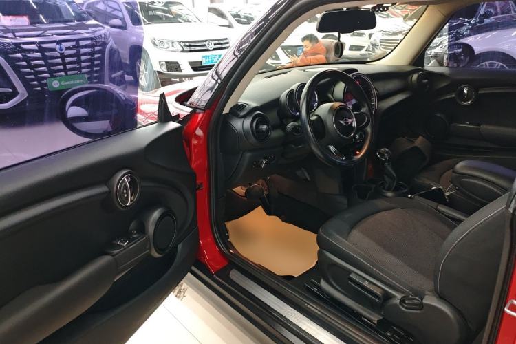 Used  MINI 2014 1.2T ONE
